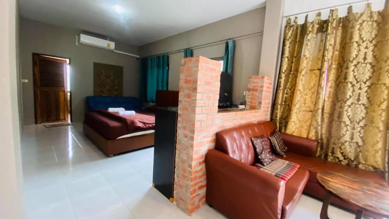 Moon River Resort Phimai Eksteriør billede