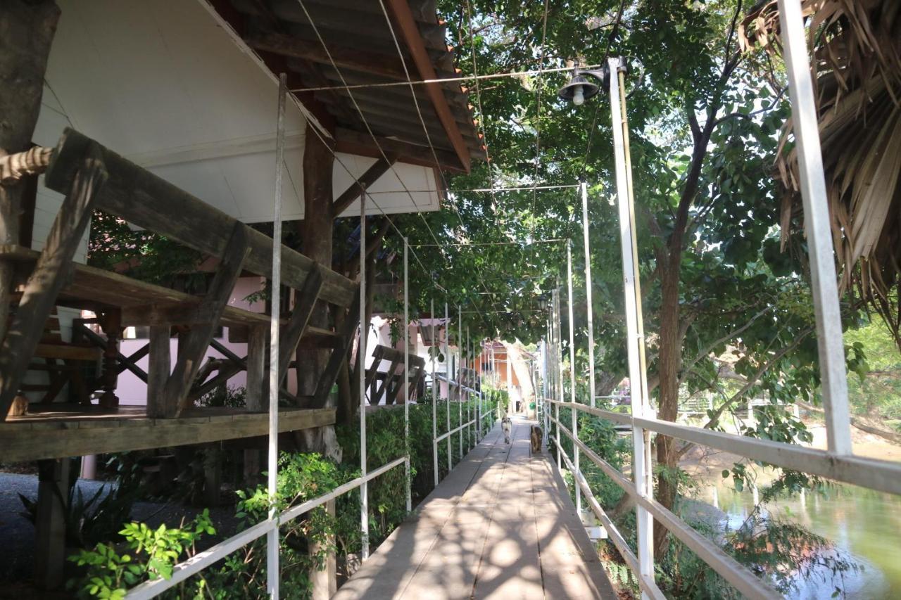 Moon River Resort Phimai Eksteriør billede